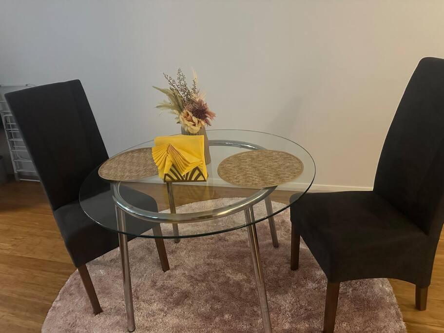 Stylish 1 Bedroom Location Sydney