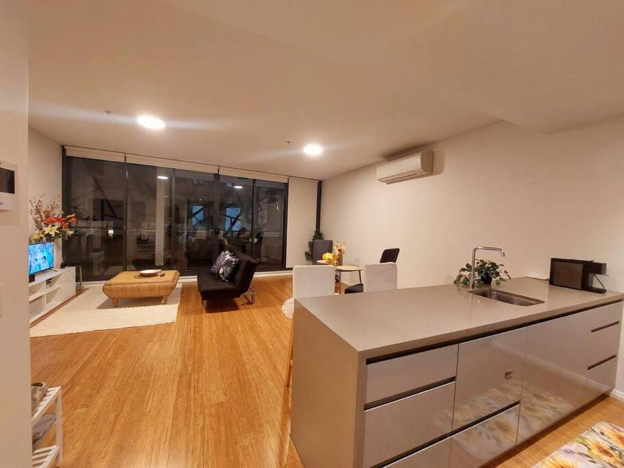 Apartment Stylish 1 Bedroom Location *